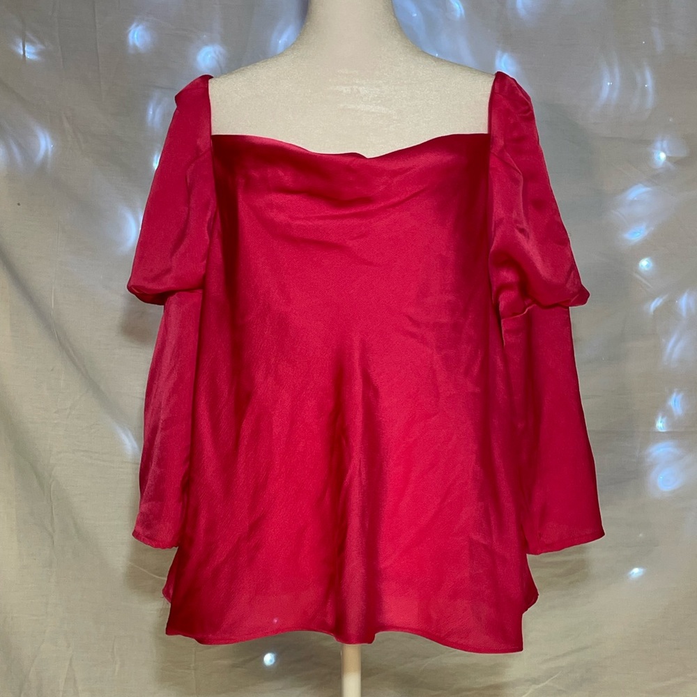 Beautiful Draped Top, off the shoulder, zipper back.